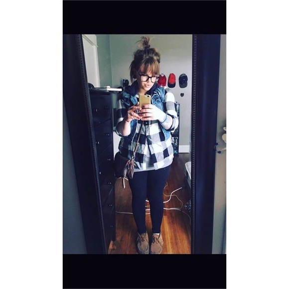 Meet your Posher, Katie - Picture 2 of 6